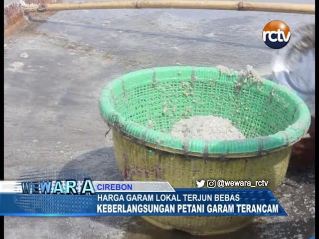 Harga Garam Lokal Terjun Bebas, Keberlangsungan Petani Garam Terancam