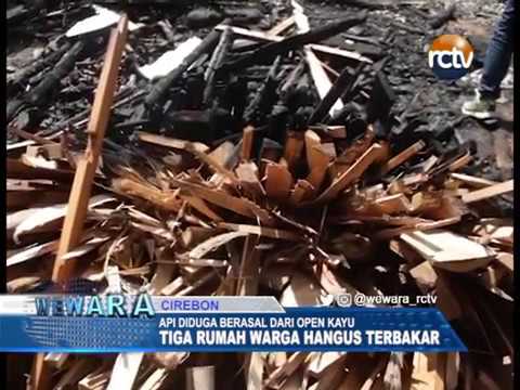 Diduga Gara Gara Open Kayu, 3 Rumah Warga Ludes Terbakar Diduga Gara Gara Open Kayu, 3 Rumah Warga Ludes Terbakar