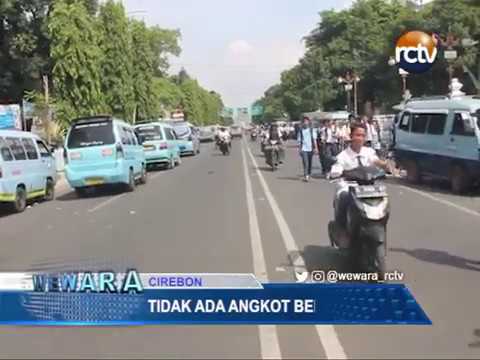 Kasihan, Pulang Sekolah Ratusan Pelajar Terpaksa Berjalan Kaki Kasihan, Pulang Sekolah Ratusan Pelajar Terpaksa Berjalan Kaki