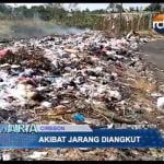 Jorok, Sampah di Pasar Darurat Pasalaran Jarang Diangkut