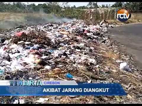 Jorok, Sampah di Pasar Darurat Pasalaran Jarang Diangkut