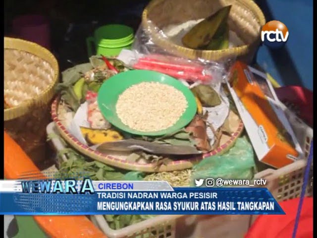 Warga Pesisir Gelar Tradisi Nadran