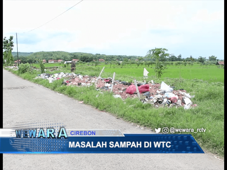 Tumpukan Sampah Menutupi Lahan Pertanian Produktif