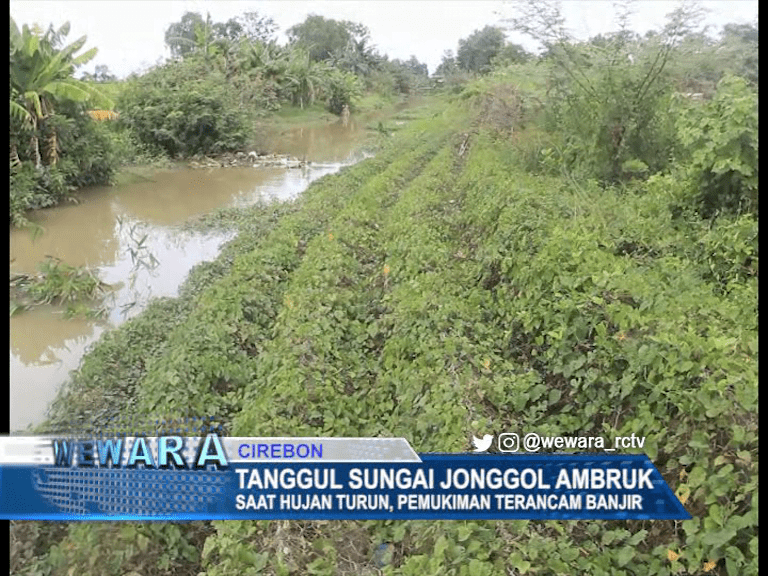 Tanggul Sungai Jonggol Ambruk