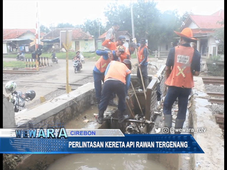 Perlintasan Kereta Api Rawan Tergenang