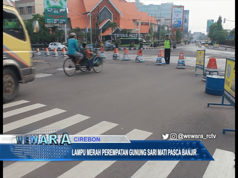 Lampu Merah Perempatan Gunung Sari Mati Pasca Banjir