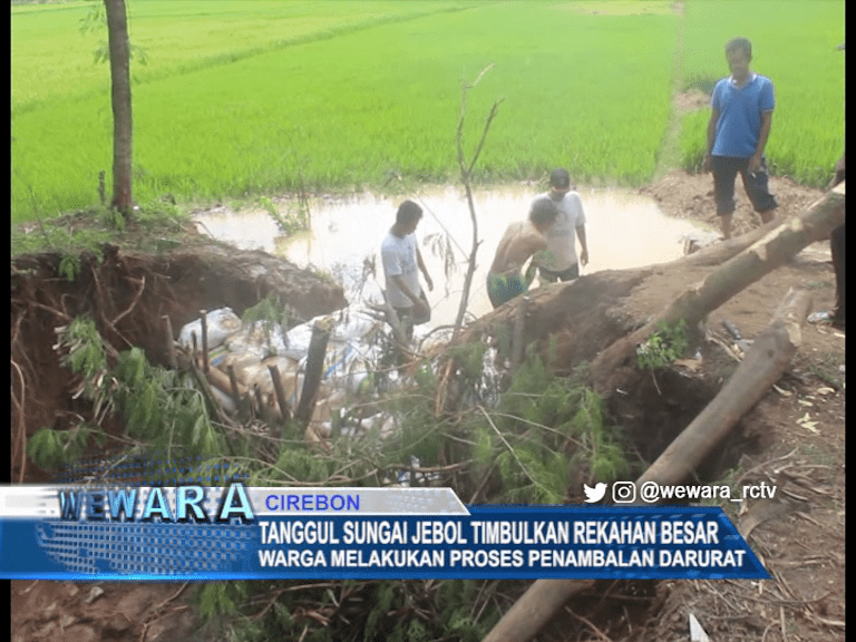 Tanggul Sungai Cikanci Jebol, Timbulkan Rekahan Besar