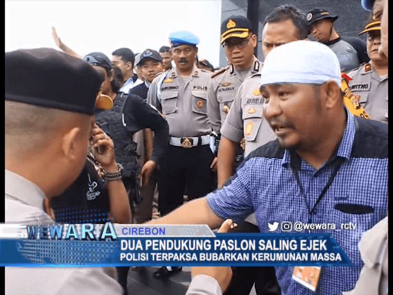 Dua Pendukung Paslon Saling Ejek