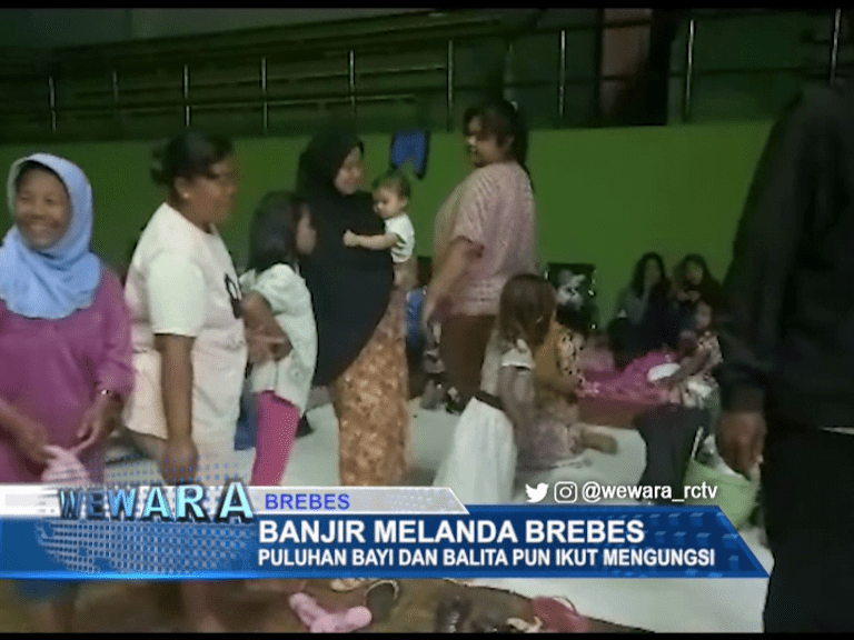 Banjir Melanda Brebes, Puluhan Bayi dan Balita Pun Ikut Mengungsi