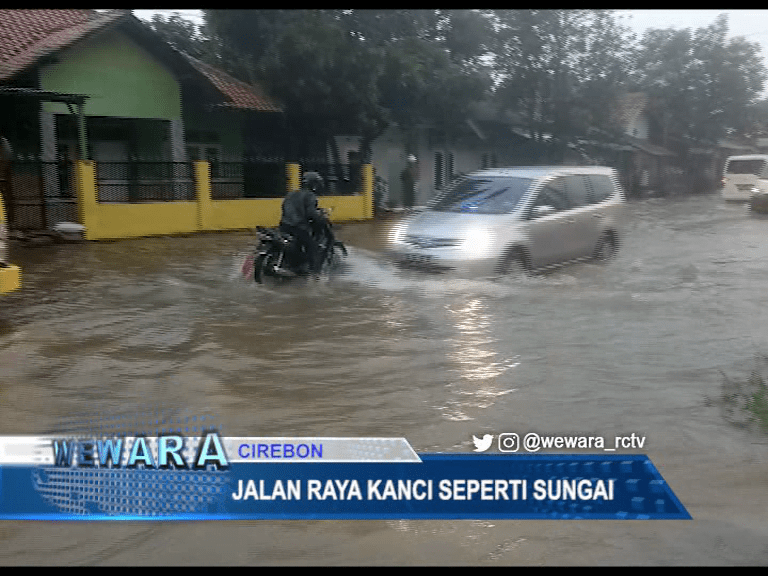 Jalan Raya Kanci Seperti Sungai