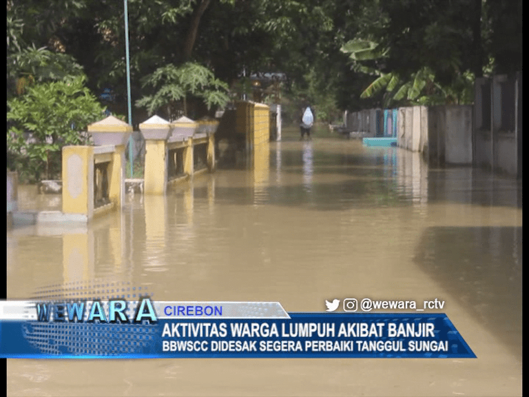 Aktivitas Warga Lumpuh Akibat Banjir