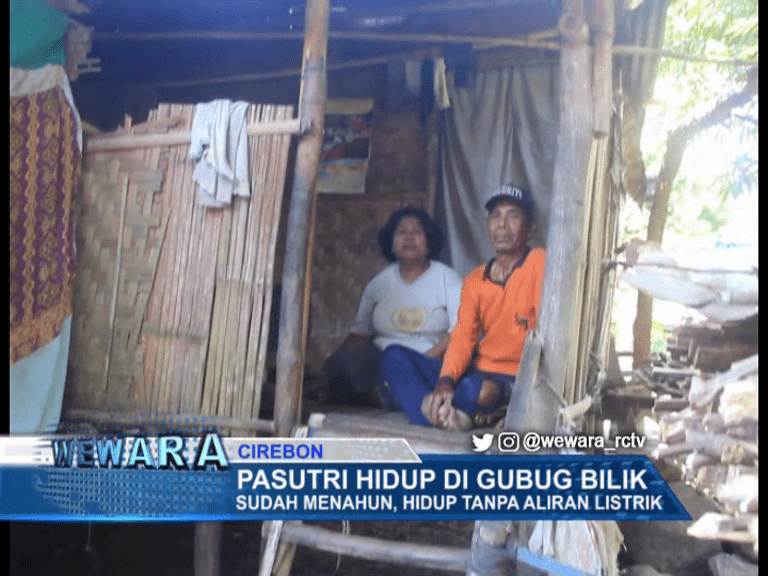 Pasutri Hidup di Gubug Bilik Tanpa Aliran Listrik