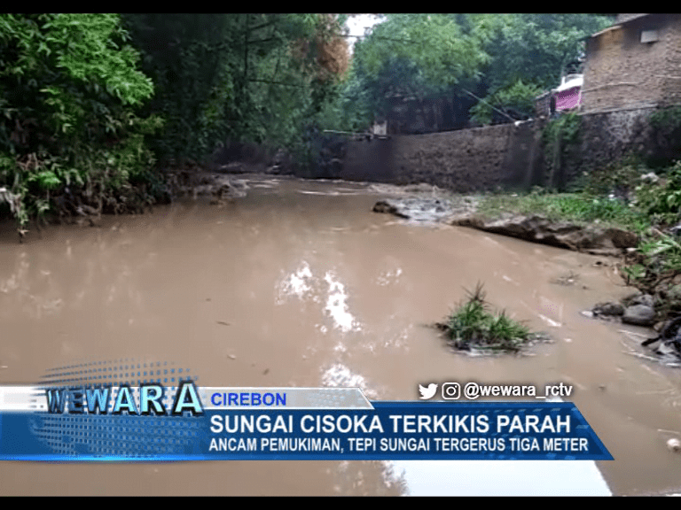 Sungai Cisoka Terkikis Parah