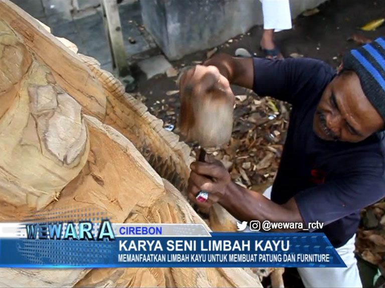 Memanfaatkan Limbah Kayu Untuk Membuat Patung Dan Furniture
