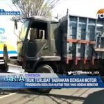 Truk Terlibat Tabrakan Dengan Kendaraan Motor