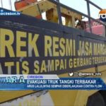 Evakuasi Truk Tangki Terbakar