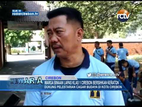 Warga Binaan Lapas Klas 1 Cirebon Bersihkan Keraton