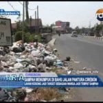 Sampah Menumpuk Di Bahu Jalan Pantura Cirebon