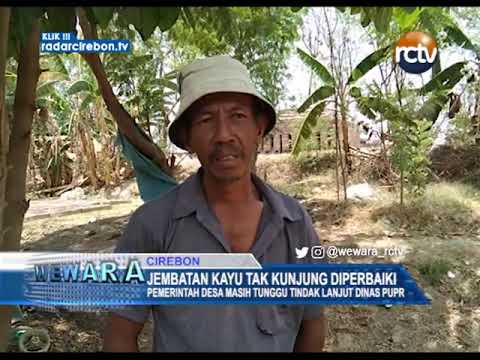Jembatan Kayu Tak Kunjung Diperbaiki