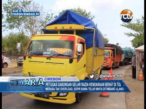 Petugas Gabungan Gelar Razia Kendaraan Berat Di Tol