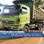 Mobil Dump Truck Pengangkut Pasir Terguling