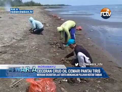 Ceceran Crud Oil Cemari Pantai Tiris