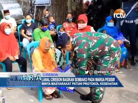 Lanal Cirebon Bagikan Sembako Pada Warga Pesisir