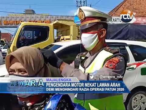 Pengendara Motor Nekat Lawan Arah