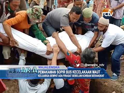 Pemakaman Sopir Bus Kecelakaan Maut