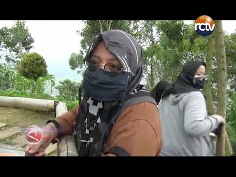Menikmati Swafoto di Bukit Nirwana