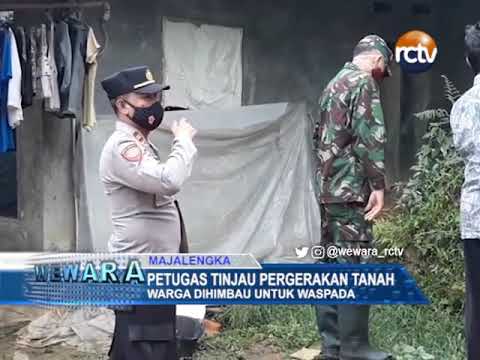 Petugas Tinjau Pergerakan Tanah