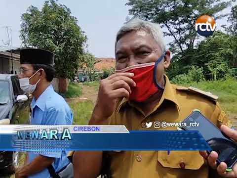 Plafon Atap Kelurahan Pegambiran Jebol