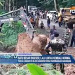 Batu Besar Digeser, Lalu Lintas Kembali Normal