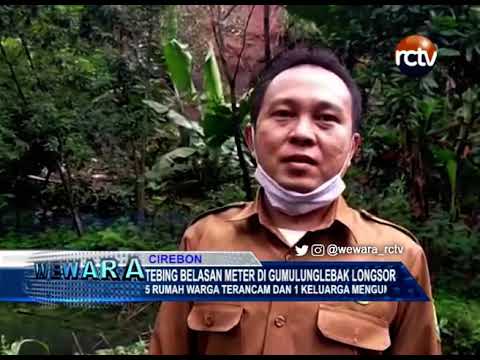 Tebing Belasan Meter di Gumulunglebak Longsor