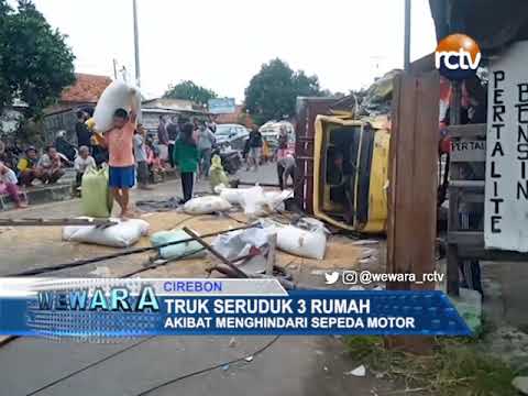 Truk Seruduk 3 Rumah