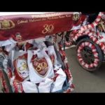 Polisi Ajak Puluhan Becak Hias Salurkan 750 Paket Sembako