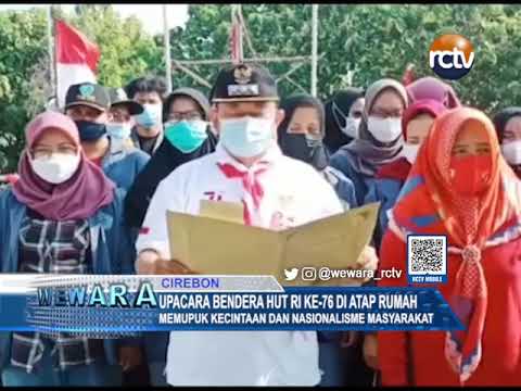 Upacara Bendera HUT RI Ke-76 Di Atap Rumah