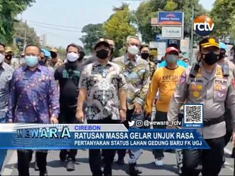 Ratusan Massa Gelar Unjuk Rasa