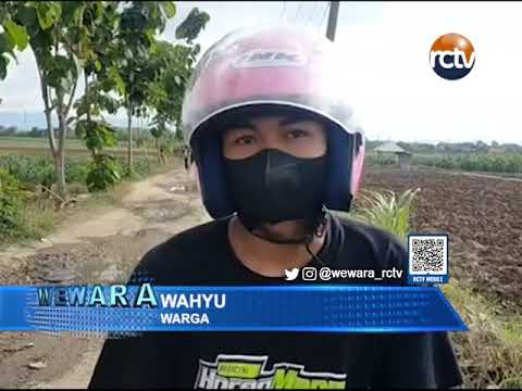 Jalan Penghubung Antar Kecamatan Rusak Berat