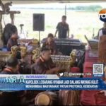 Kapolsek Losarang Nyamar Jadi Dalang Wayang Kulit