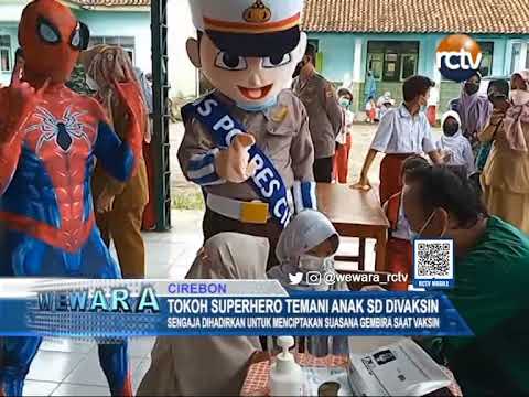 Tokoh Superhero Temani Anak SD Divaksin