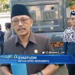 Mahasiswa Desak Masuk Kantor DPRD Indramayu