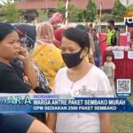 Warga Antre Paket Sembako Murah