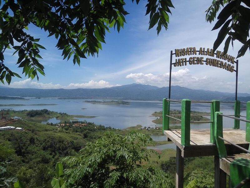 Keindahan Wisata Waduk Jatigede di Sumedang