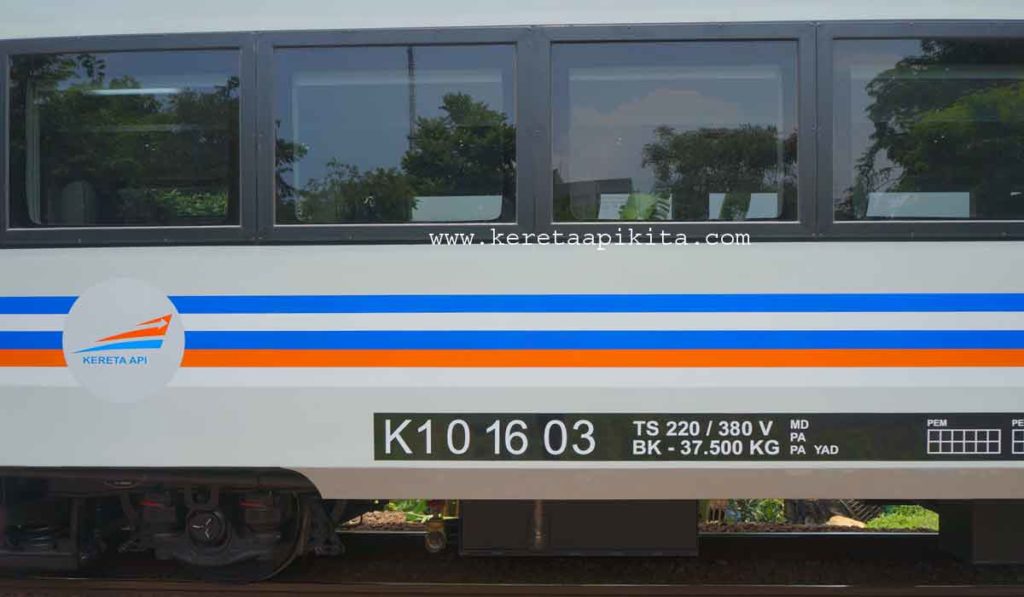 Harga dan Jadwal KA CPN - PWT, foto: kereta api kita