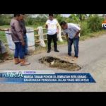 Warga Tanam Pohon Di Jembatan Berlubang