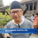 Peziarah Padati Makam Sunan Gunung Jati