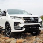 Harga Mobil Toyota Fortuner Paling Anyar, Lariss!