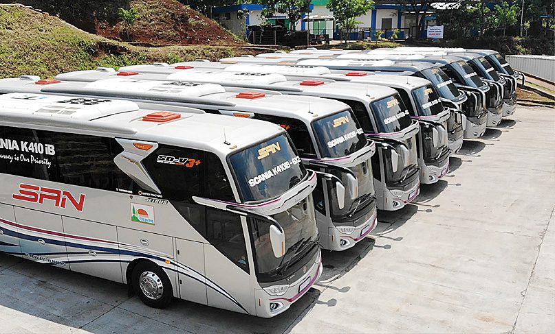 perjalanan menggunakan bus