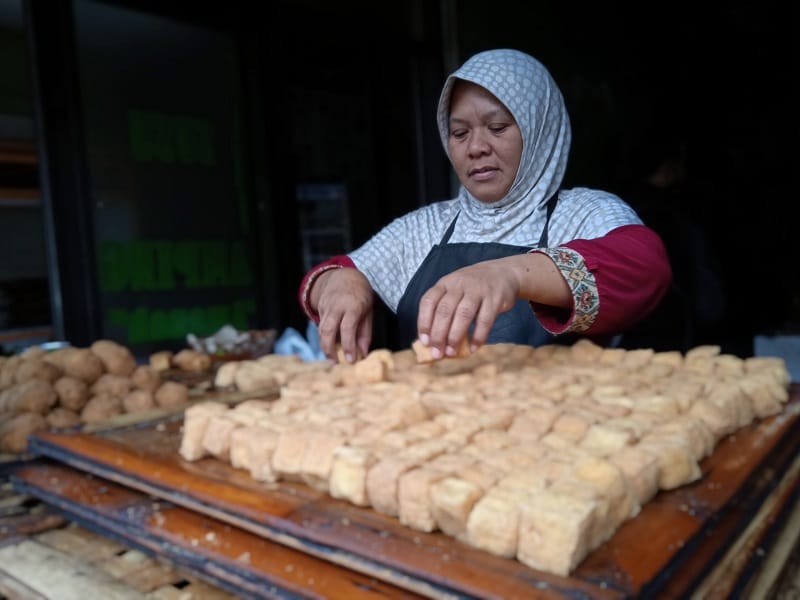 makanan khas kuningan jawa barat